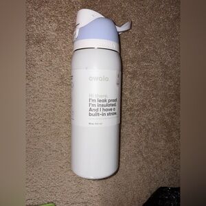 Owala 32 oz Water Bottle – Snow Globe ✨ Leakproof & Stylish